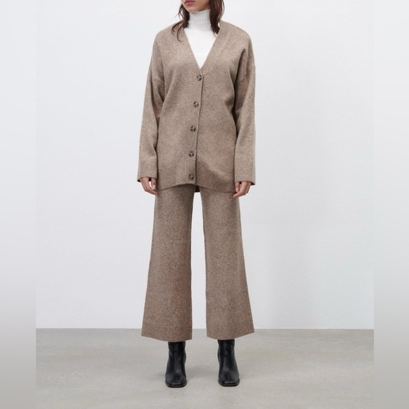 Women’s ZARA light brown knit flared TROUSERS pants size small - Picture 1 of 16